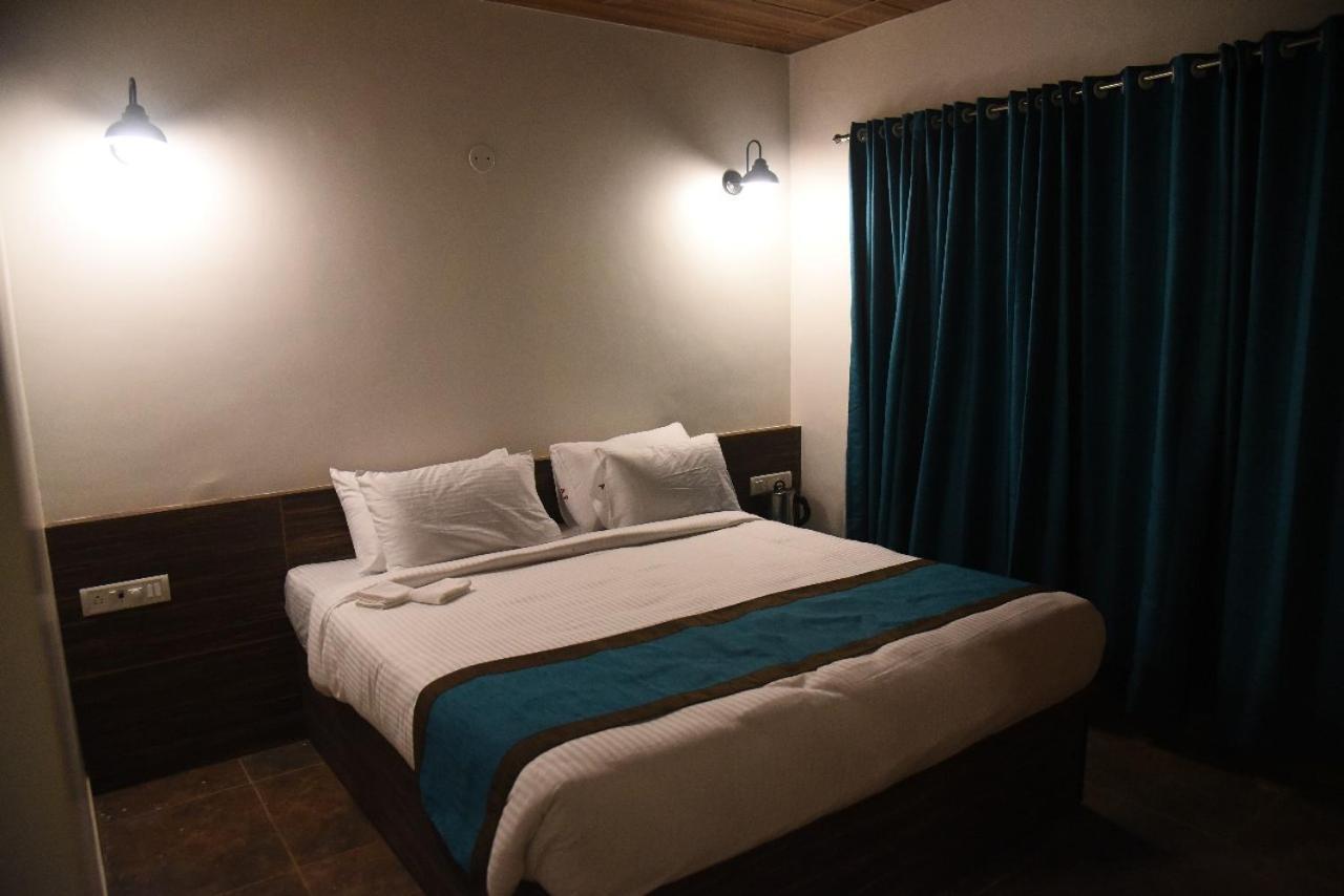 Feet Up Amaranth Resort Dapoli Room photo